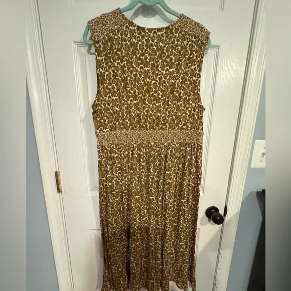 Boden Thea Sleeveless Midi Dress - Picture 6 of 9